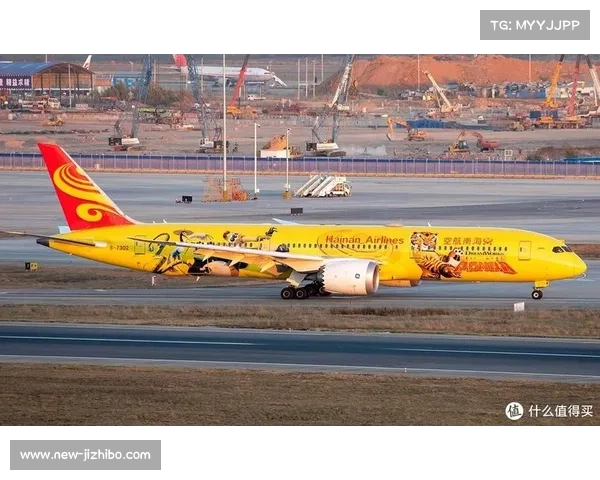 福州航空首航体育主题航班 王文教肖像机身彩绘致敬传奇人物